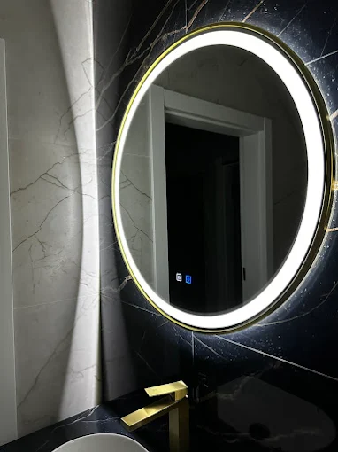 Łazienka Premium - Ekskluzywna łazienka z lustrem LED, nowoczesną armaturą i eleganckim wykończeniem | PROFESA BUD - Remonty i wykończenia wnętrz Warszawa